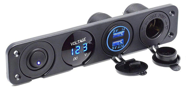 Панель с USB-разъемом 5В 2.1А, прикуривателем, вольтметром и кнопкой вкл/выкл (синяя подсветка)