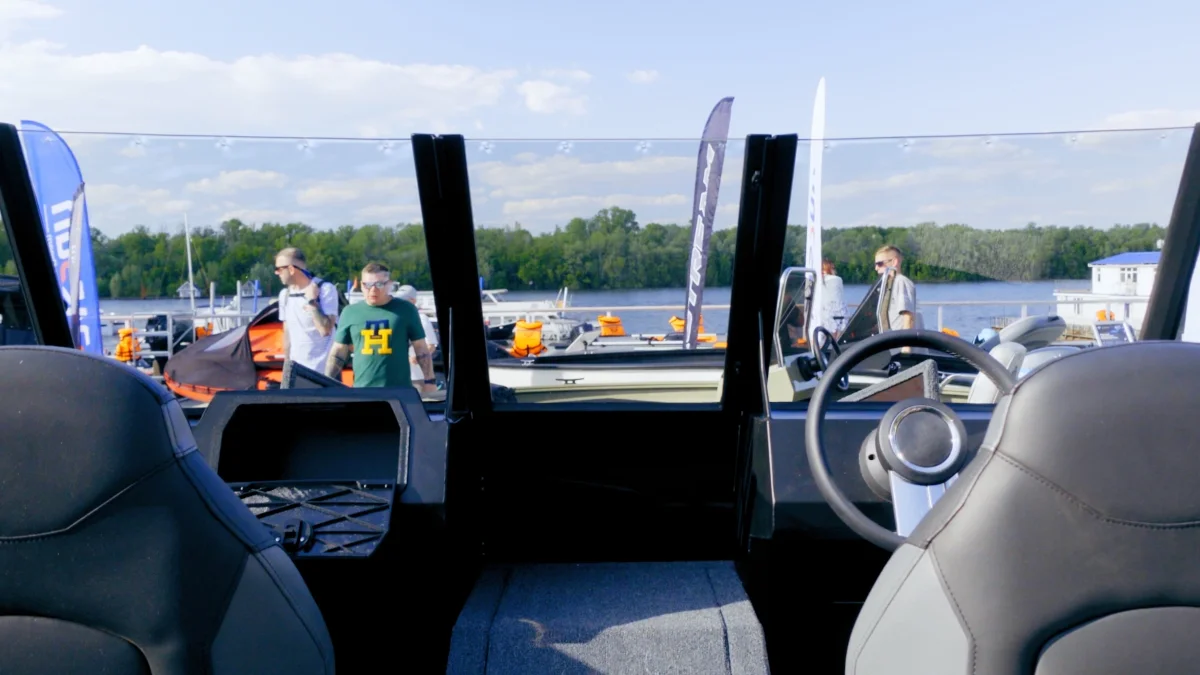 Катер Xstream 470