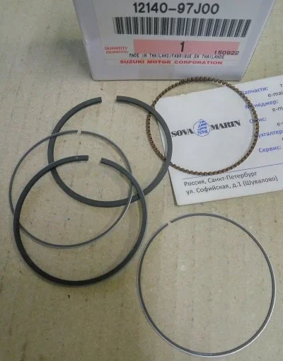 Коленчатый вал и поршень Suzuki