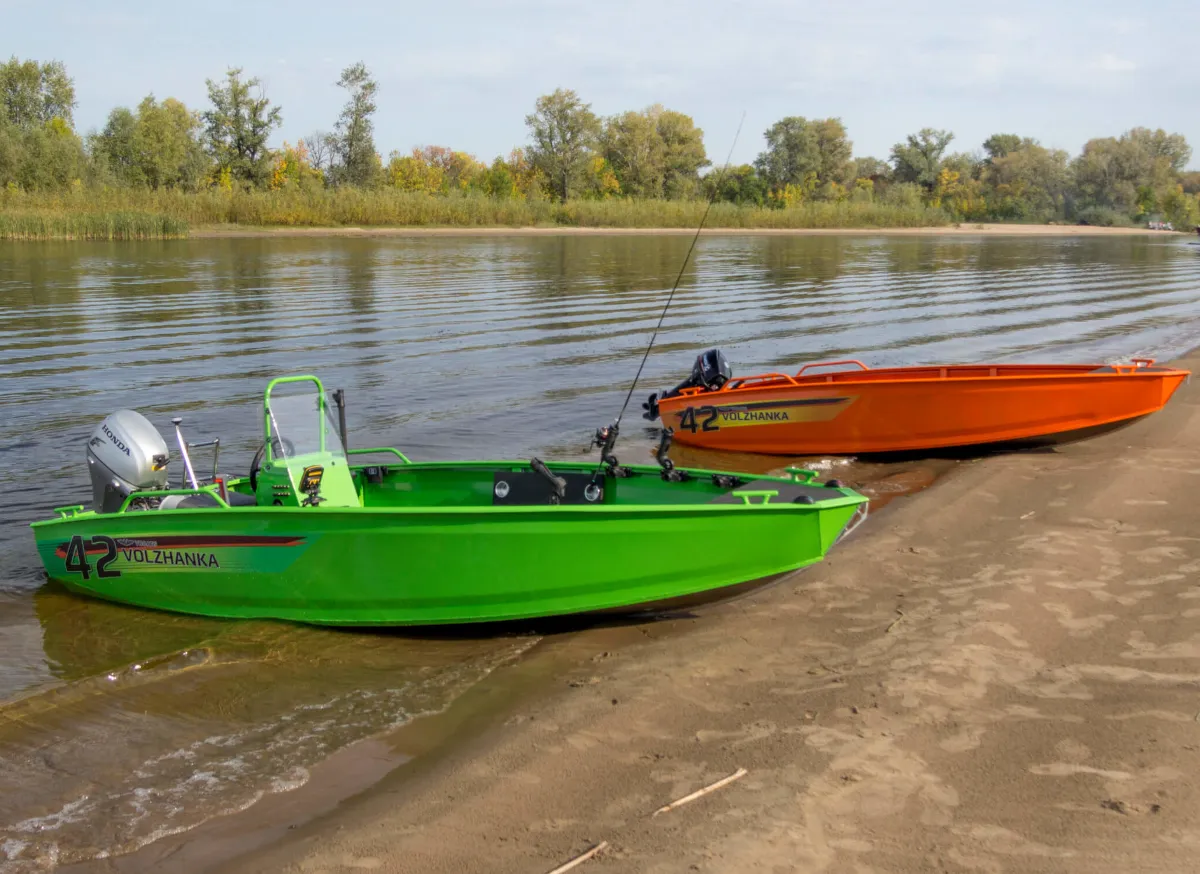 Лодка алюминиевая Волжанка 42 Scout