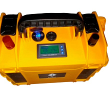 Аккумуляторная батарея LiFePO4 12 V, 142 Ah, в кейсе 