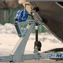 Кронштейн регулировки вектора тяги лебедки, для прицепов МЗСА D E G