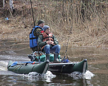 Надувной катамаран для рыбалки Дельта 380