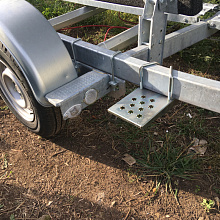 Подножка универсальная оцинкованная