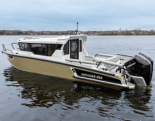 Катер Voyager 850 Cabin Twin