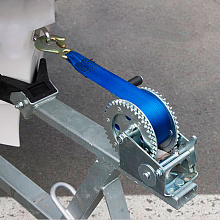 Лебедка для прицепа ручная 550 кг. (строп, 10 м.)