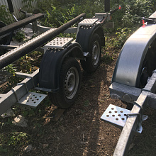 Подножка универсальная оцинкованная