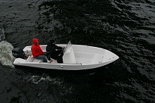 Лодка стеклопластиковая Барракуда