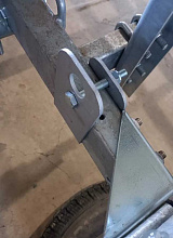 Петля крепления груза сдвижная оцинкованная на балку прицепа 40х60 мм 