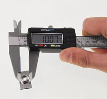 Нижн. часть кнопки DOT 3/4 на клипсе.