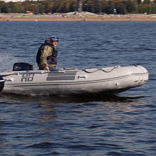 Надувная лодка Баджер Heavy Duty 370 AL, серый